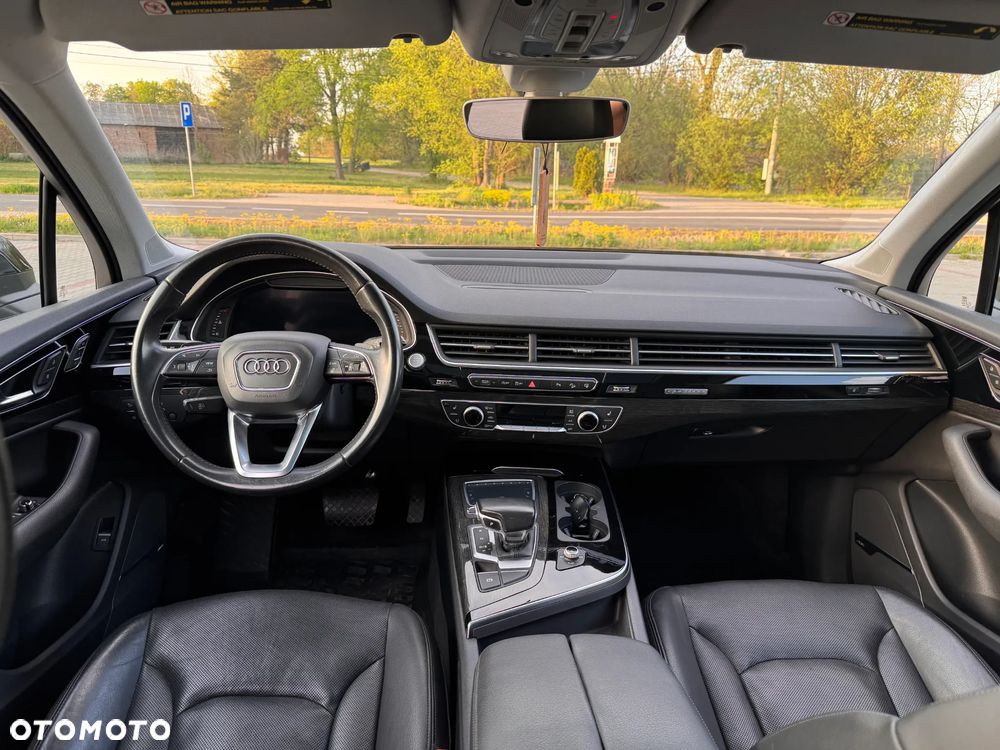 Audi Q7 - 12