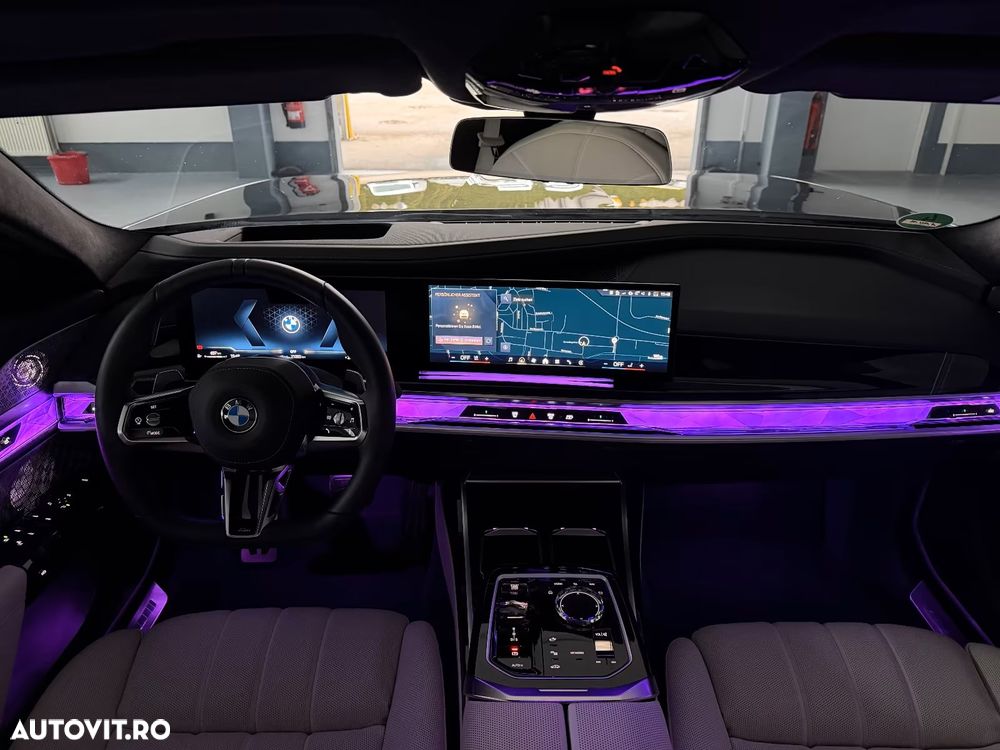 BMW Seria 7 740d xDrive MHEV - 7