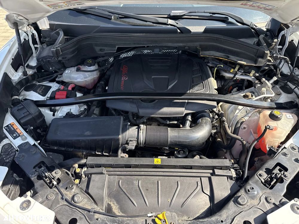 Alfa Romeo Stelvio 2.0 Turbo AWD AT8 Estrema - 22