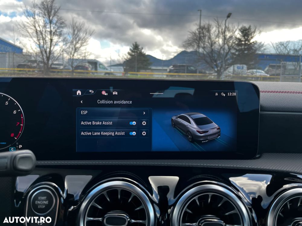 Mercedes-Benz CLA - 24