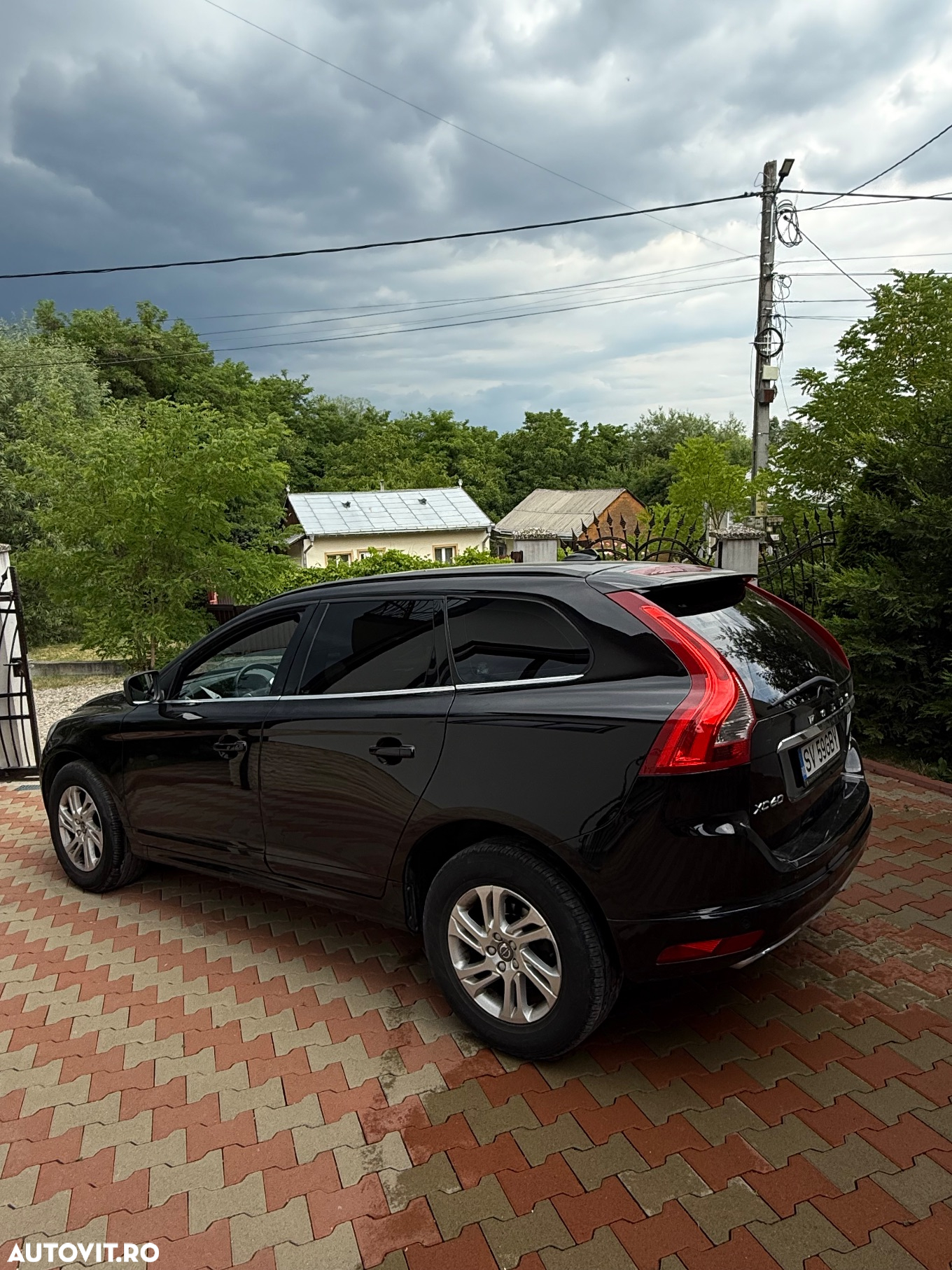 Volvo XC 60 D4AWD Kinetic - 4
