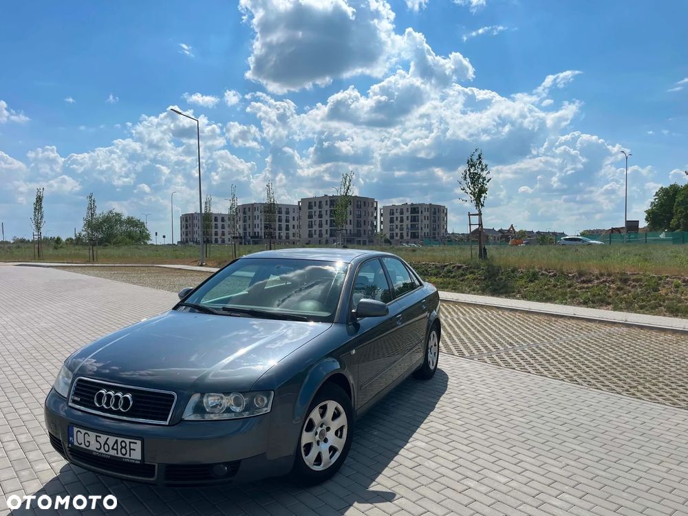 Audi A4 Limousine - 2