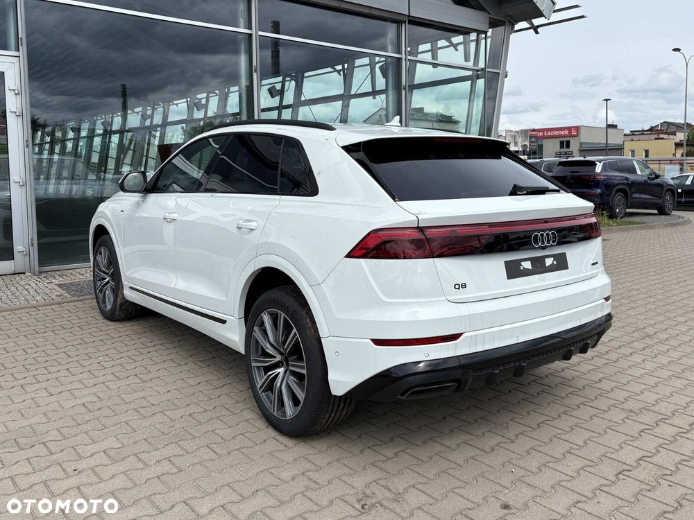 Audi Q8 - 4
