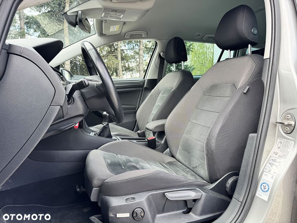 Volkswagen Golf 1.6 TDI SCR Trendline - 18