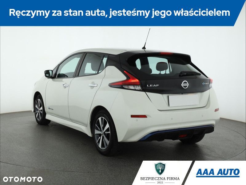Nissan Leaf - 5
