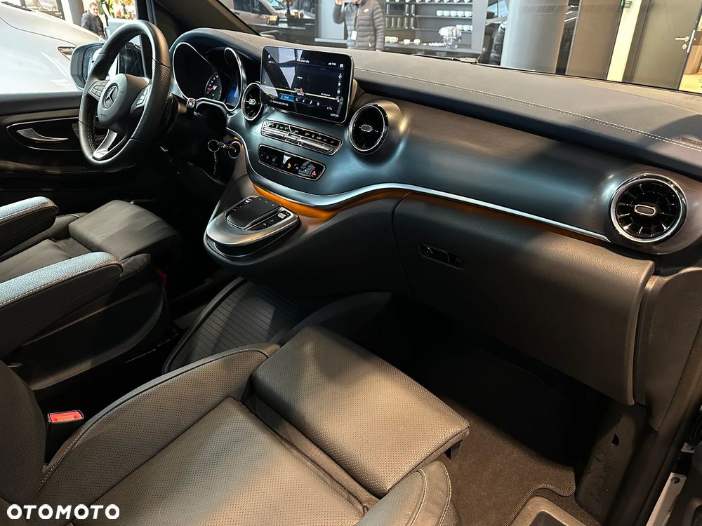 Mercedes-Benz EQV - 16