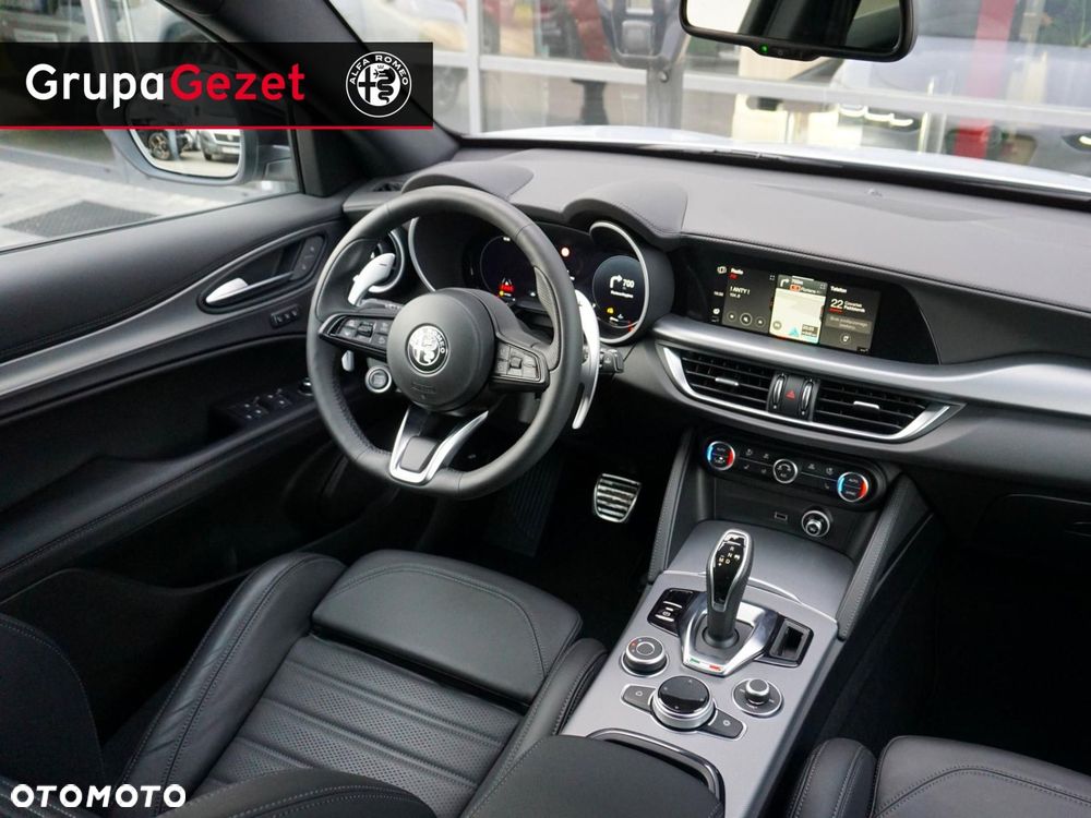 Alfa Romeo Stelvio - 5