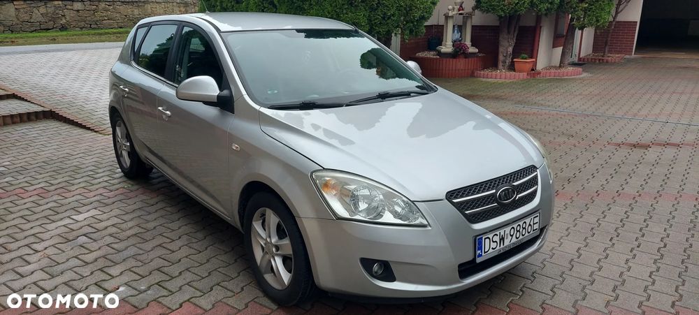 Kia Ceed - 15