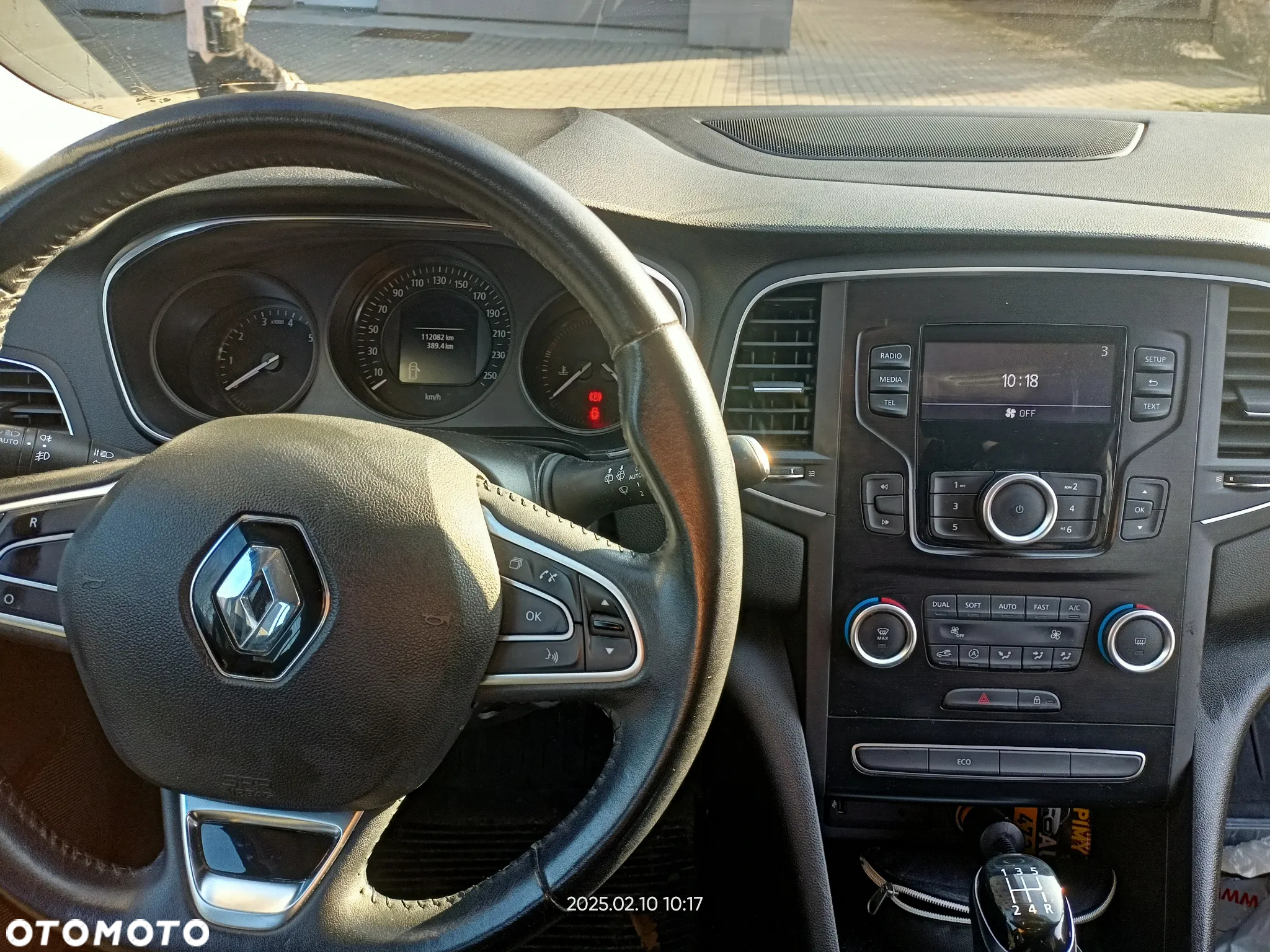 Renault Megane 1.6 SCe Zen - 5
