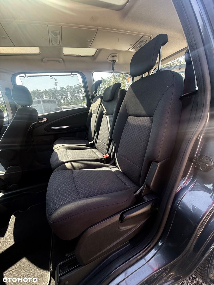 Ford Galaxy - 9