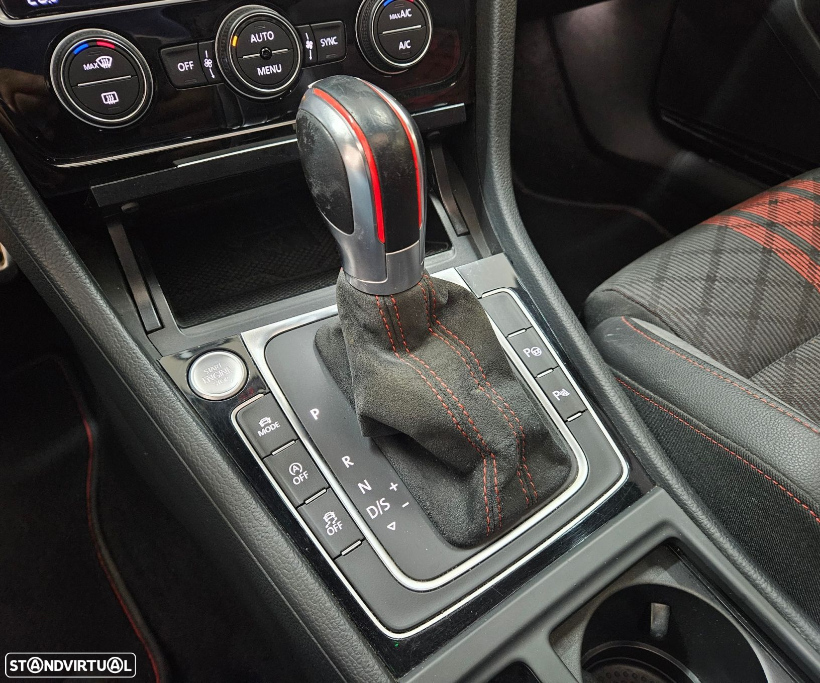VW Golf GTI TCR 2.0 TSI OPF DSG - 43