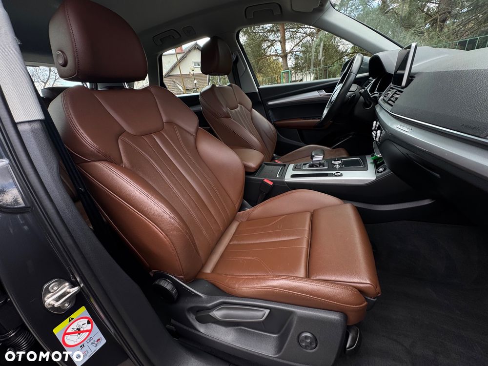 Audi Q5 50 TFSIe quattro S tronic S line business - 28