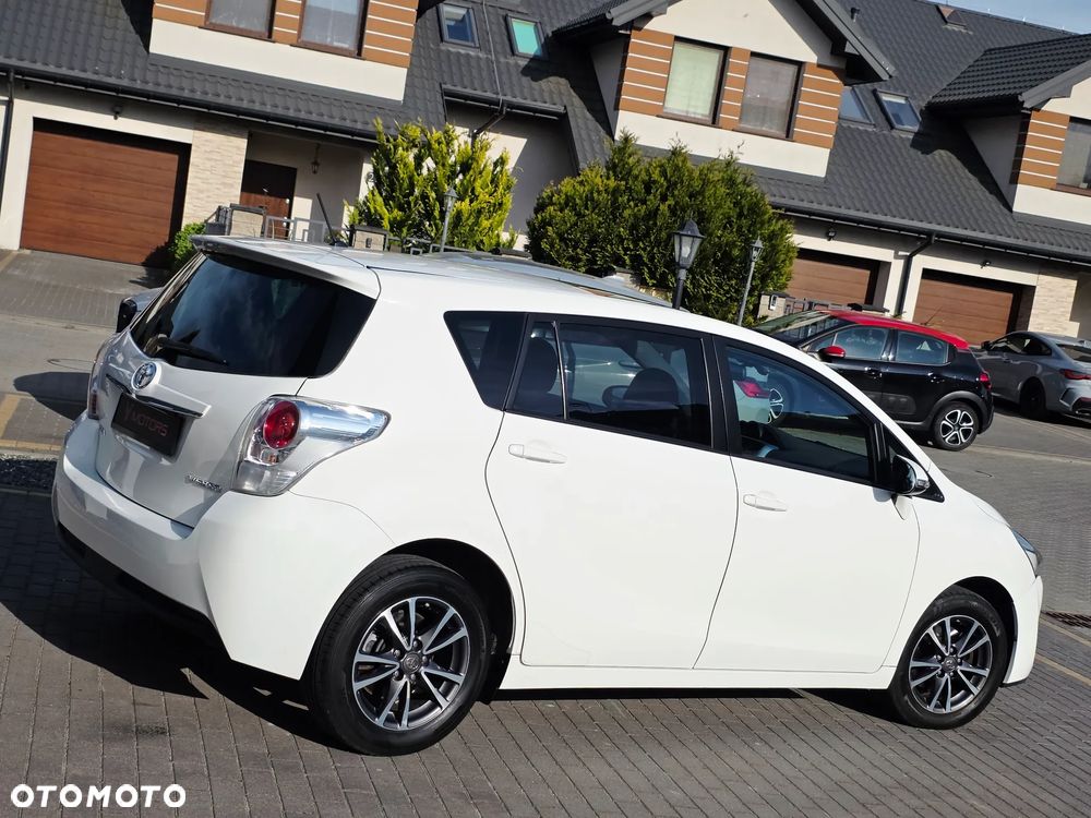 Toyota Verso 1.6 D-4D Premium - 4