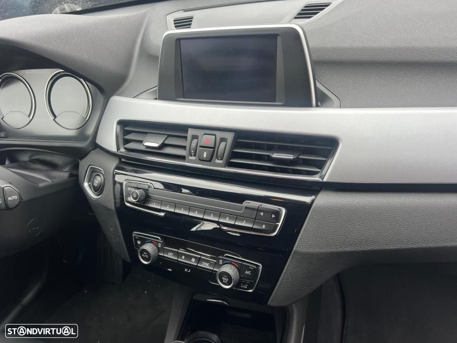 BMW X1 25 e xDrive - 9