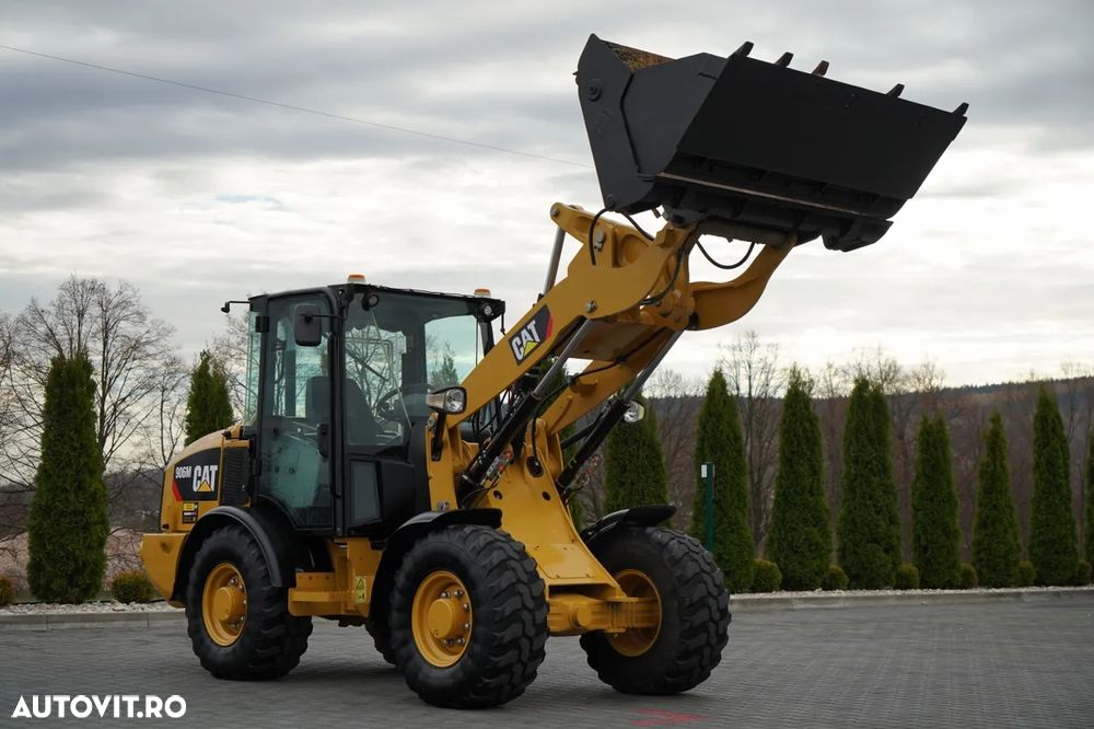 Cat 906M / ÎNCĂRCĂTOR PE ROȚI / 2019 / CUPĂ CU FALCI / - 7