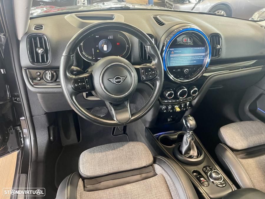 MINI Countryman Cooper SE ALL4 Auto - 15