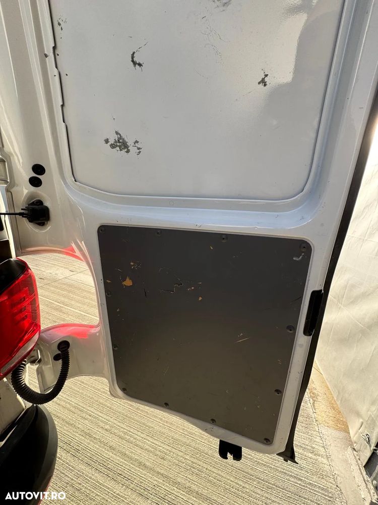 Volkswagen TRANSPORTER T6 - 14