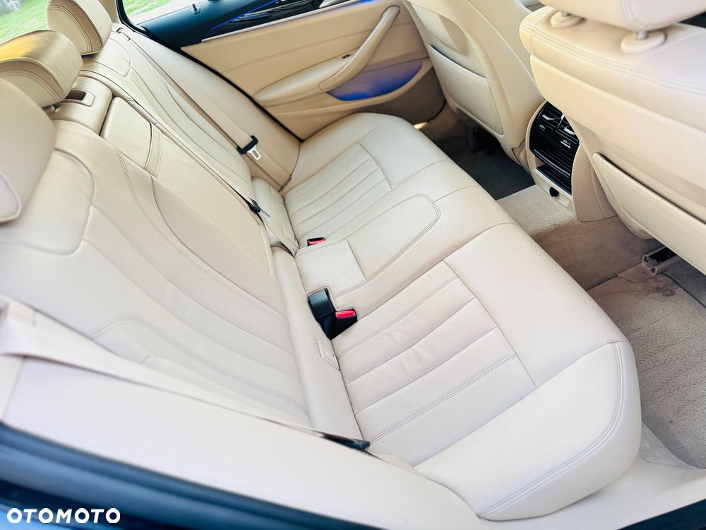 BMW Seria 5 520d Luxury Line sport - 20