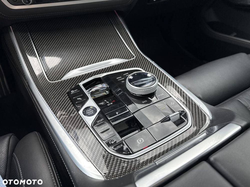 BMW X7 - 14
