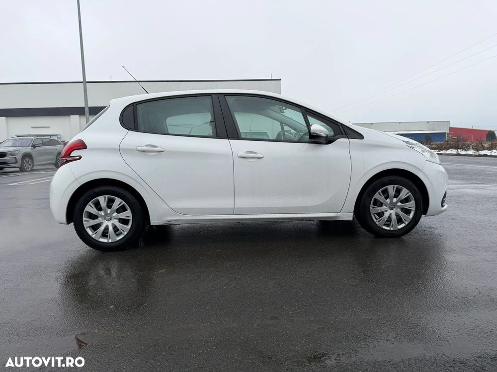 Peugeot 208 PureTech 68 Urban Move - 6