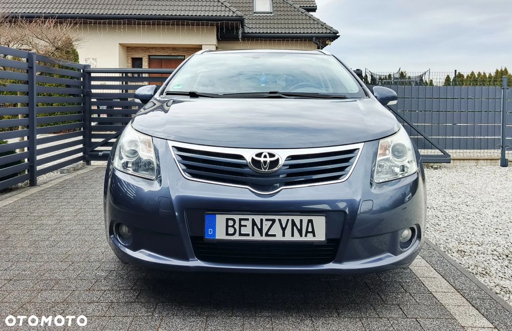 Toyota Avensis 1.8 Executive - 8