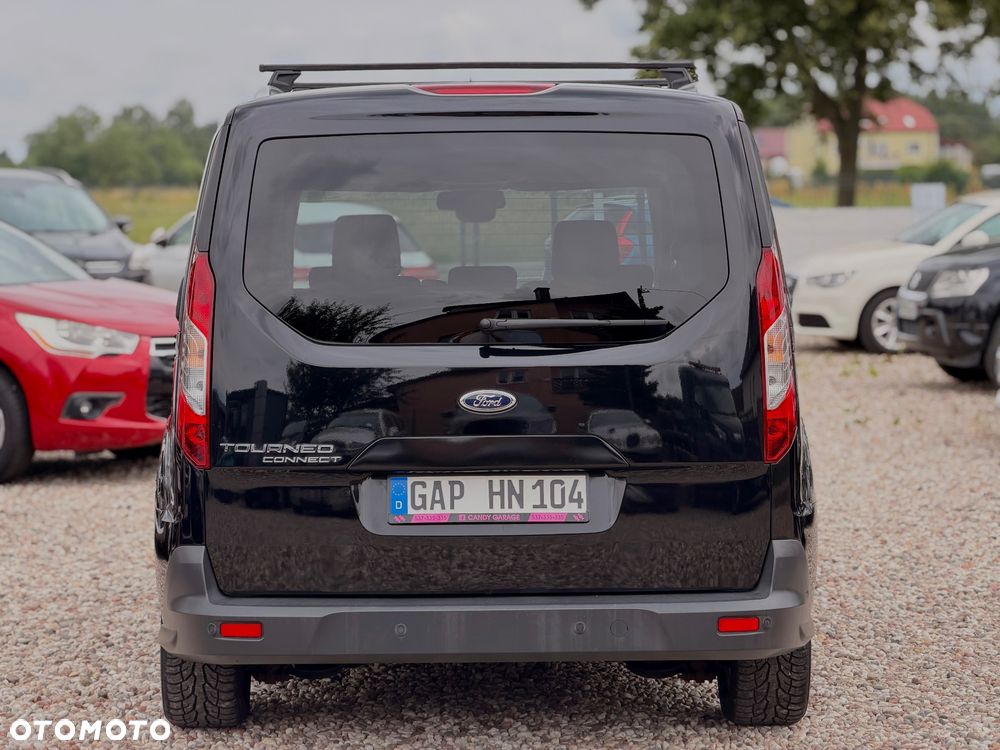 Ford Tourneo Connect - 12