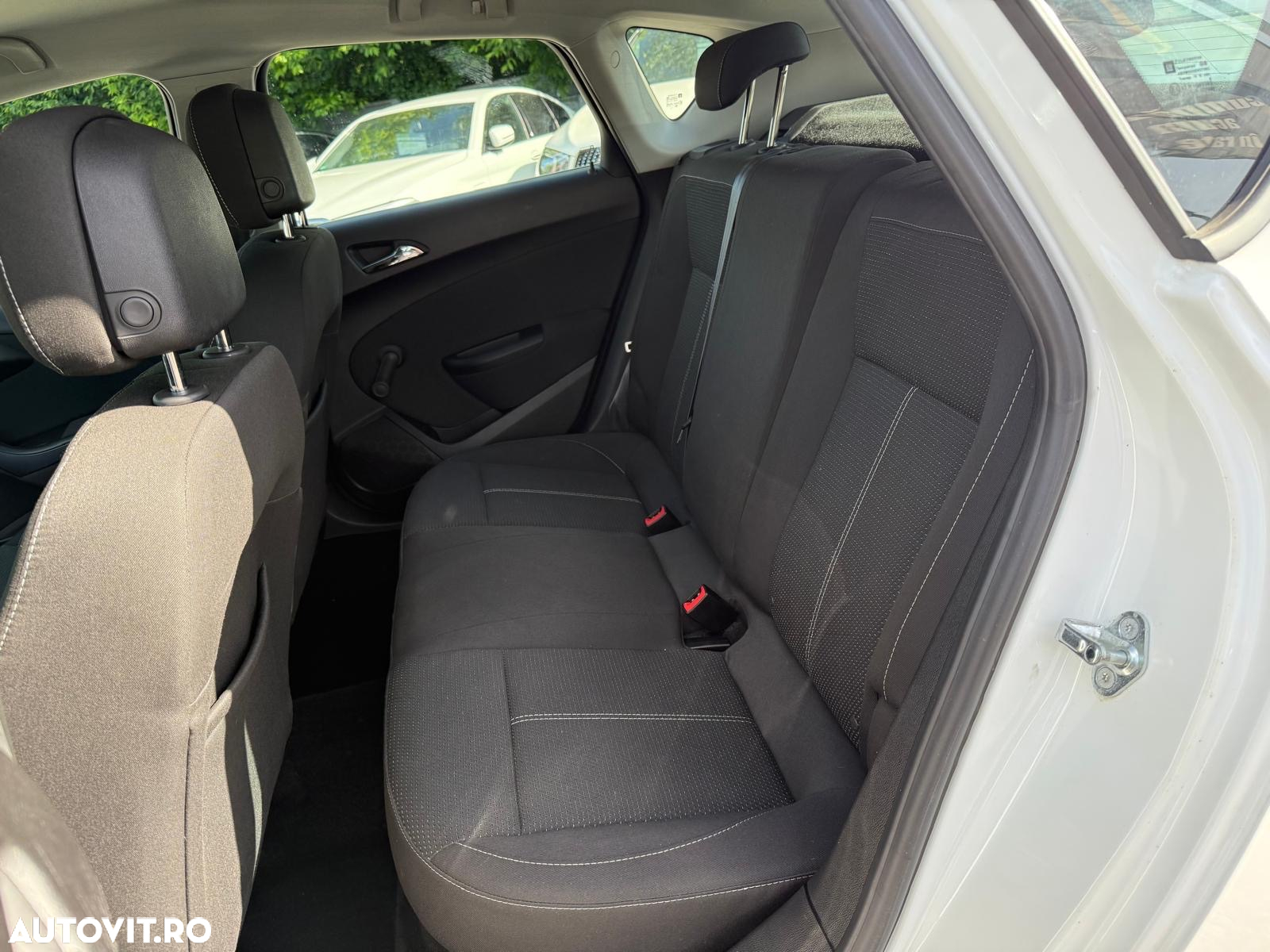 Opel Astra 1.6 CDTI DPF ecoFLEX Start/Stop Style - 11
