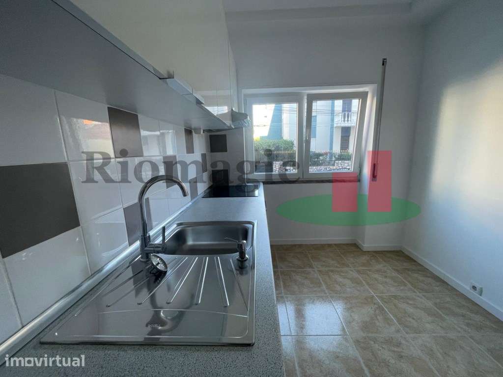Apartamento T4 Completamente Renovado - Amora / Seixal - Grande imagem: 5/22