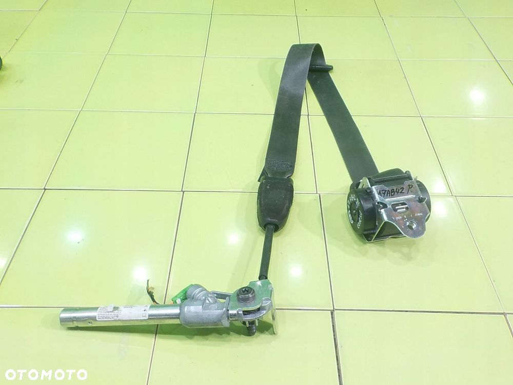 CORSA E 1.4 B 15r 3D pas bezpieczenstwa prawy przod z napinaczem 607707600H - 2