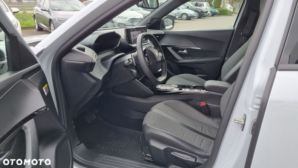 Peugeot 2008 1.2 PureTech Allure S&S EAT8 - 10