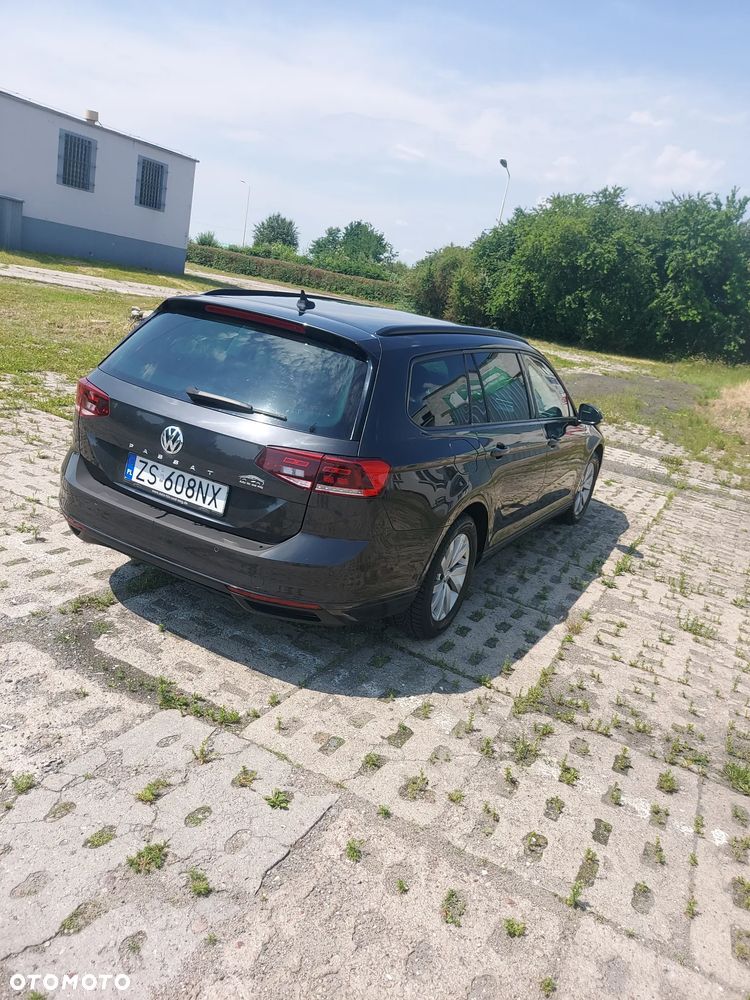 Volkswagen Passat 2.0 TDI EVO Business - 10