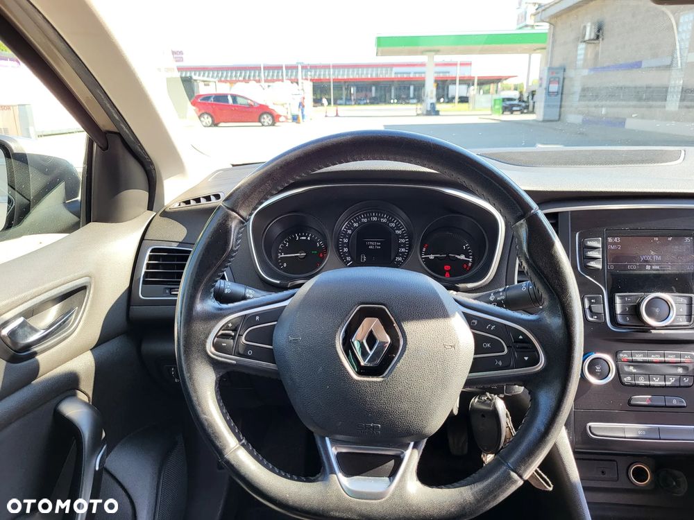 Renault Megane 1.6 SCe Zen - 10