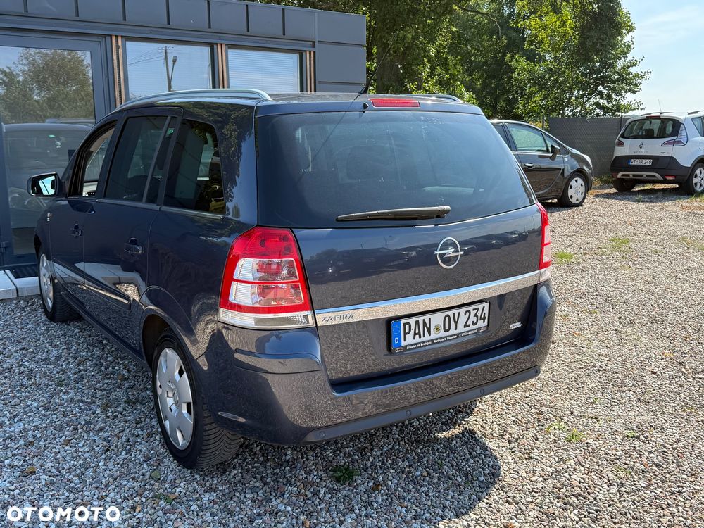 Opel Zafira - 13