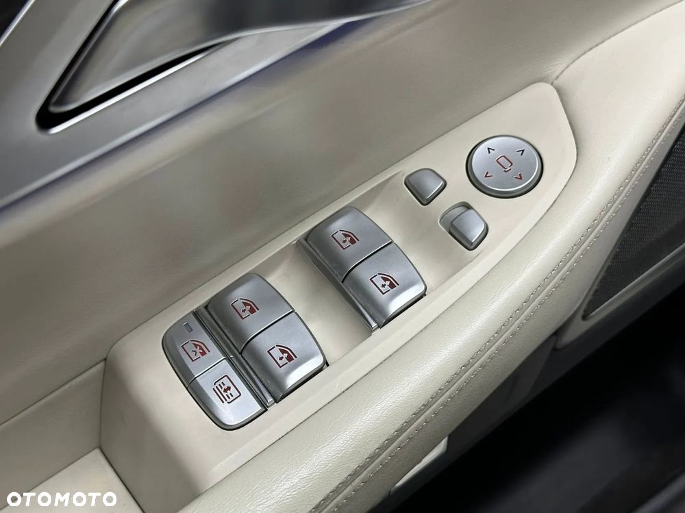 BMW Seria 7 750i xDrive - 6