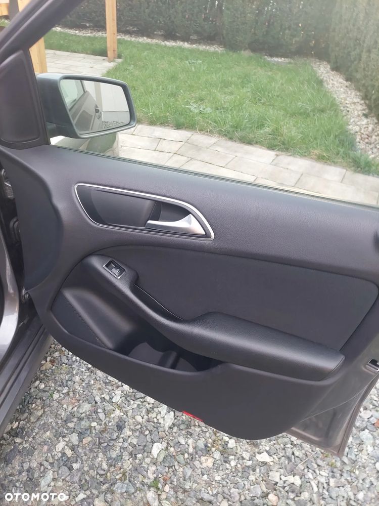 Mercedes-Benz Klasa B 180 d BlueEFFICIENCY Edition Style - 12