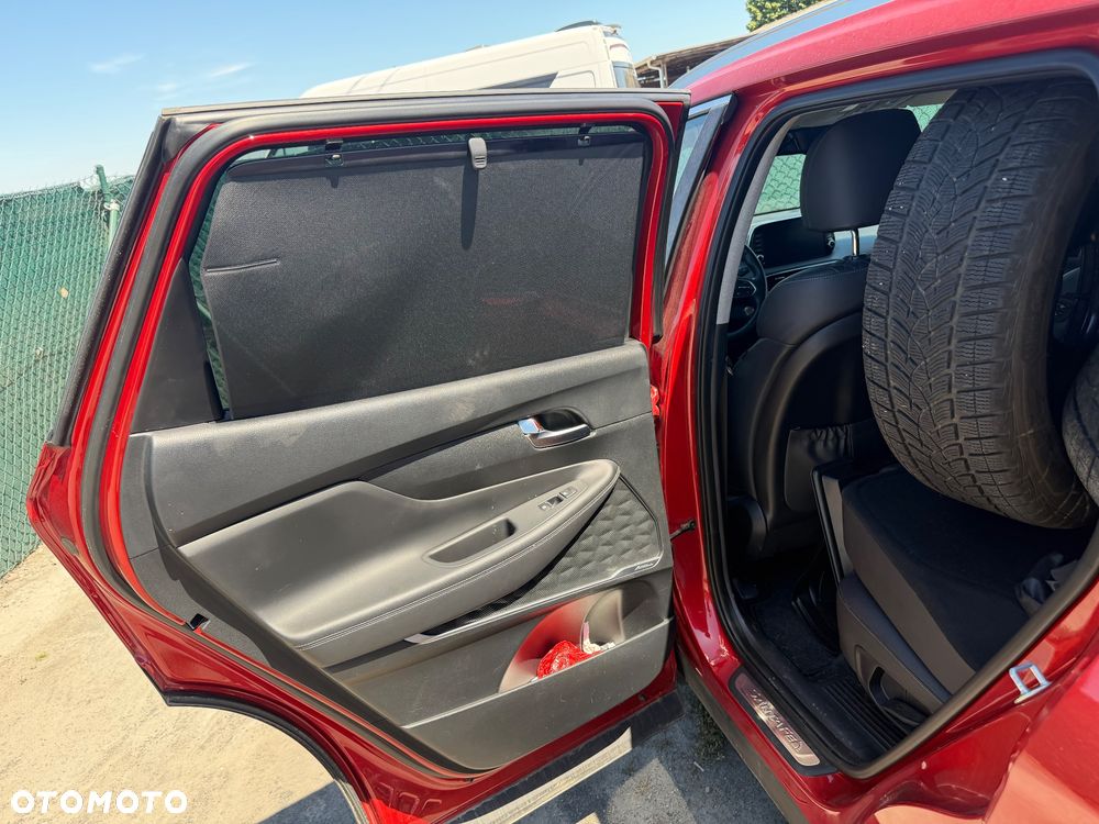 Hyundai Santa Fe 2.2 CRDi 4WD Automatik SEVEN Premium - 18