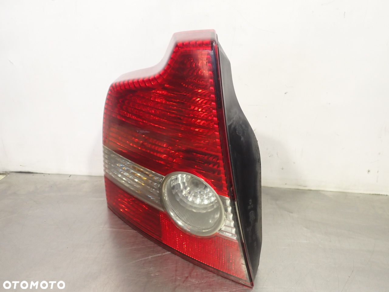 LAMPA LEWA TYLNA VOLVO S40 II - 3