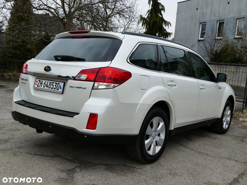 Subaru Outback 2.5i Lineartronic Active - 4