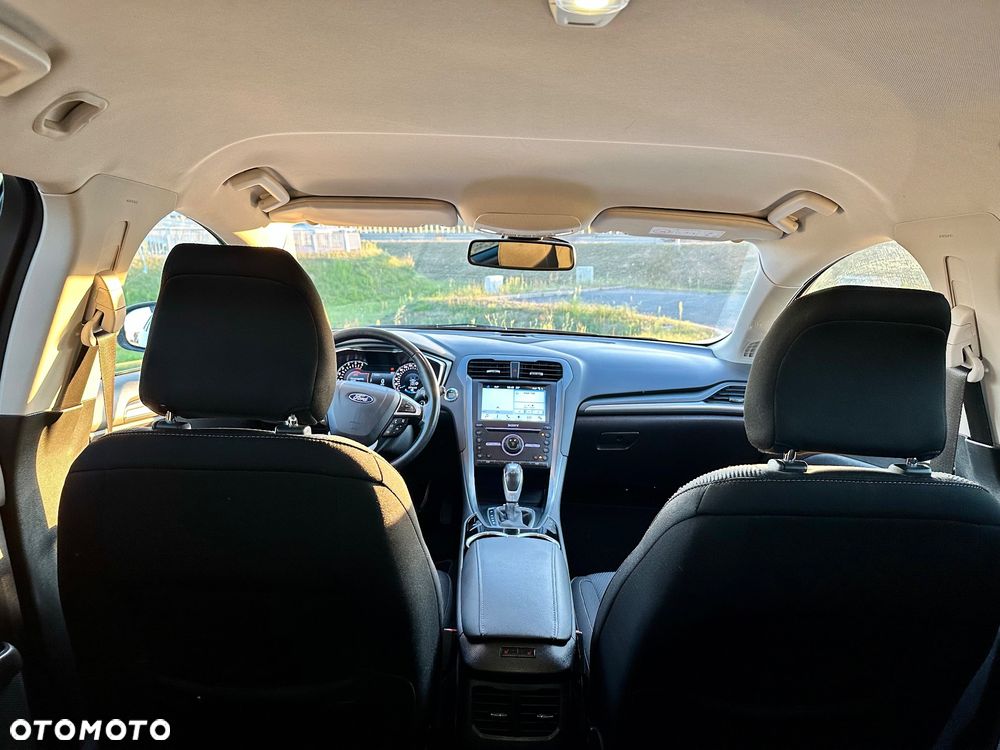 Ford Mondeo 2.0 TDCi Titanium PowerShift - 12