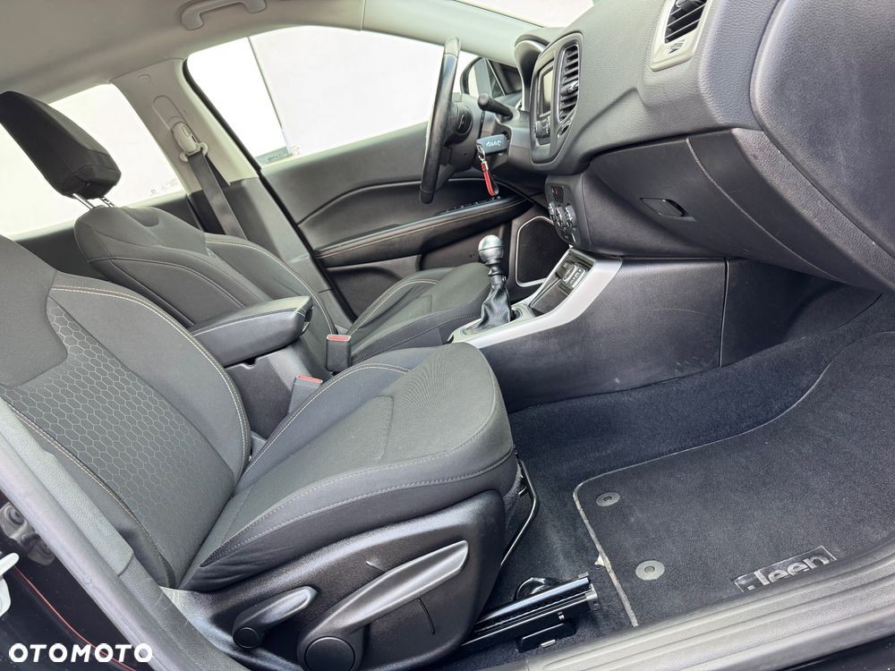 Jeep Compass 1.3 TMair Longitude FWD S&S - 23