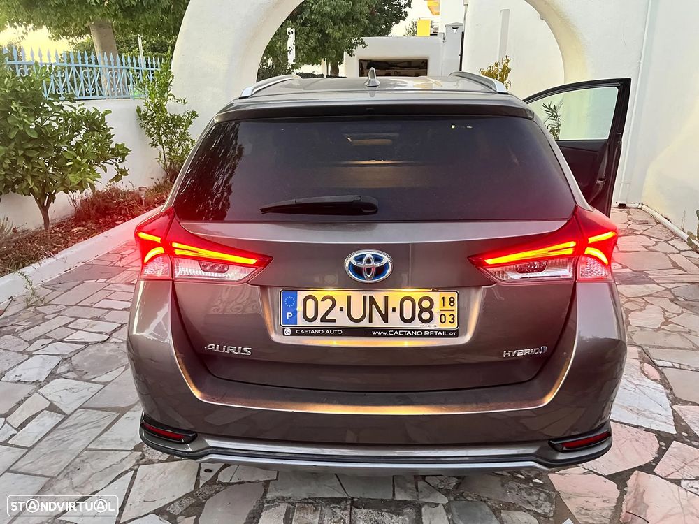 Toyota Auris Touring Sports 1.8 HSD Freestyle - 8