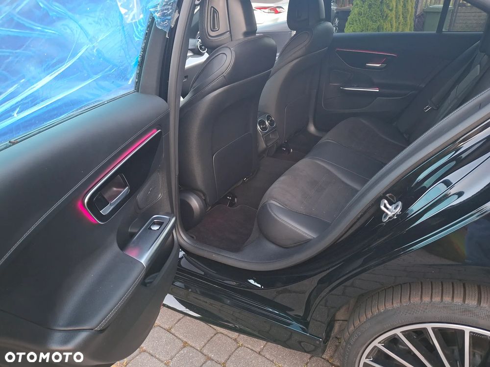Mercedes-Benz Klasa C 200 d mHEV Business Edition - 17