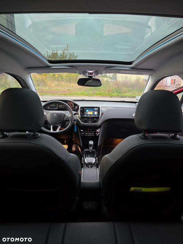 Peugeot 2008 1.2 Pure Tech GPF Crossway S&S EAT6 - 12