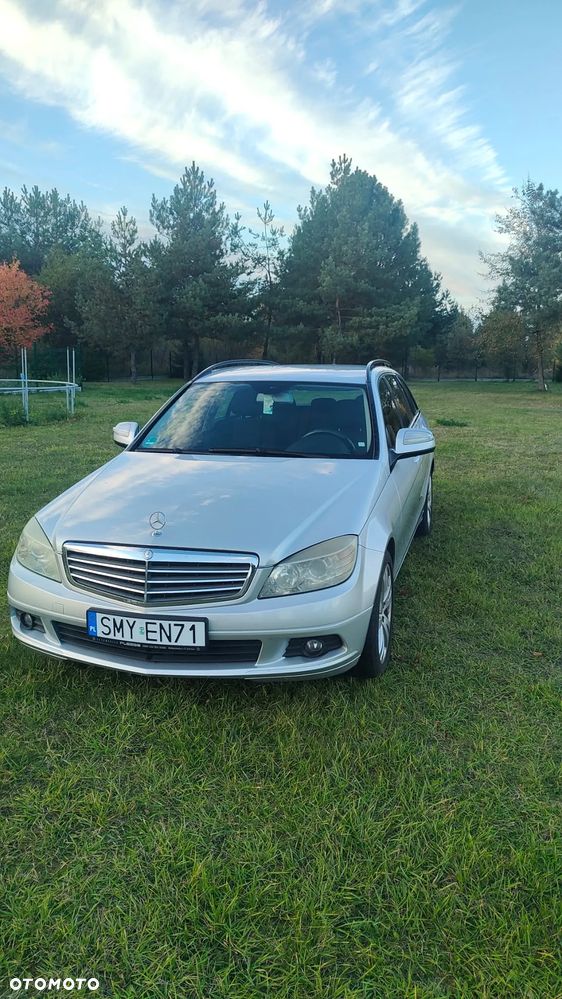 Mercedes-Benz C-Class 2007 photo 2