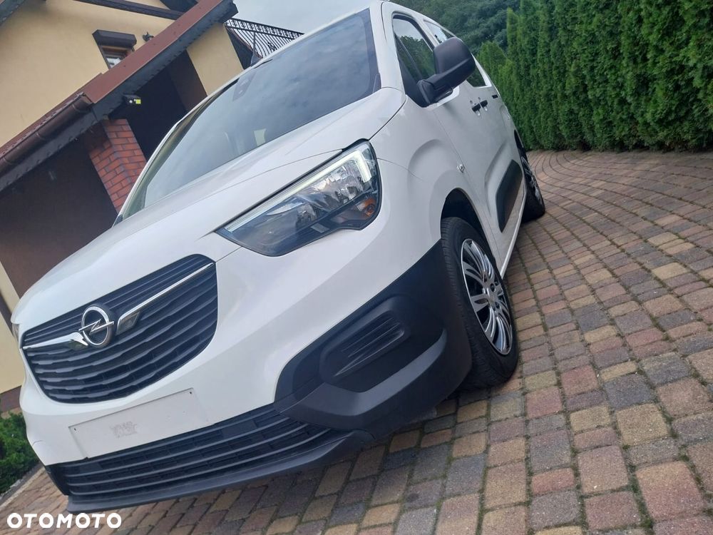 Opel Combo 1.5 D Start/Stop Ultimate - 4