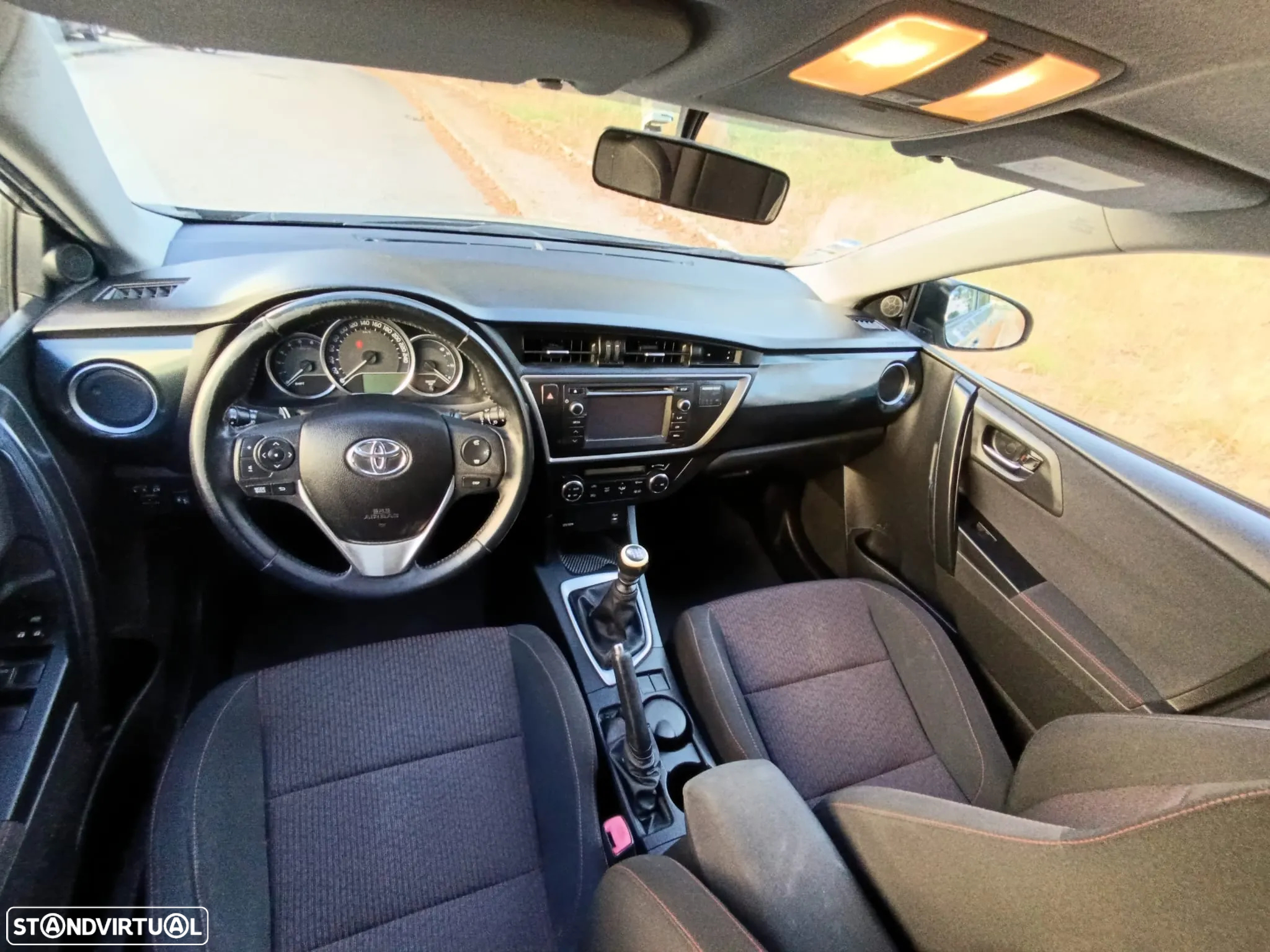 Toyota Auris Touring Sports 1.4 D-4D Com+P.Sport +Navi - 13