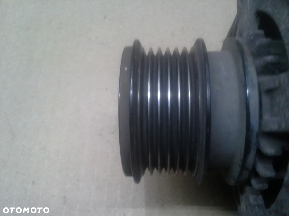 Alternator Chrysler Grand Voyager 2.8 CRD 421000-0082 Denso - 2