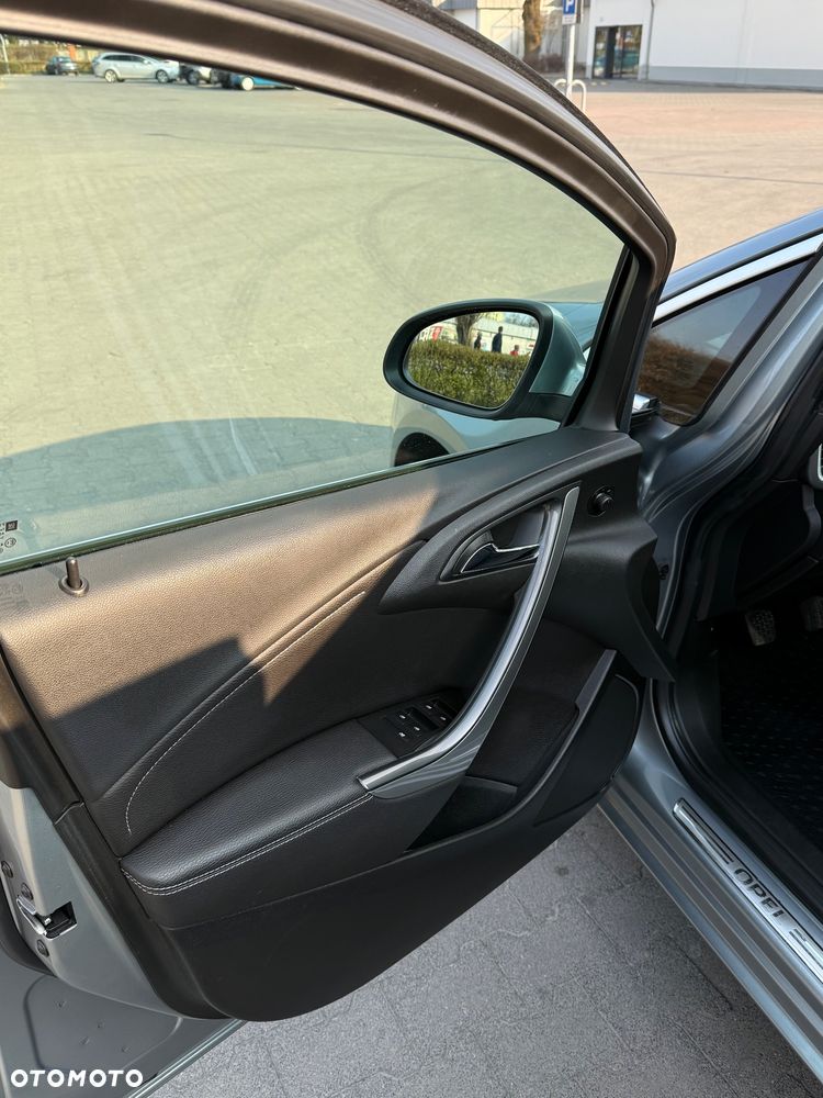 Opel Astra 1.7 CDTI DPF Cosmo - 15