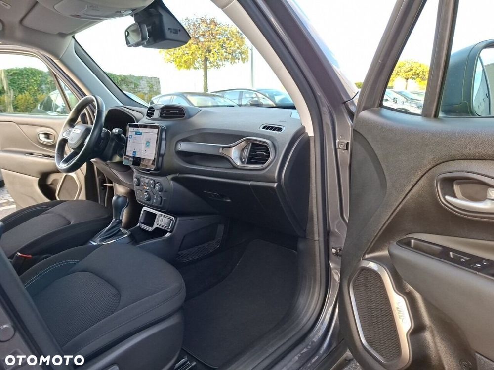Jeep Renegade - 18