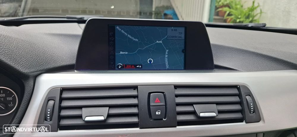 BMW 318 d Sport Line - 8